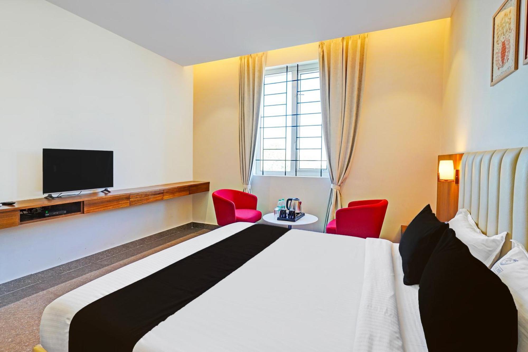 Super Townhouse Oak Electronic City Formerly Hotel Trubell Kammasandra ภายนอก รูปภาพ