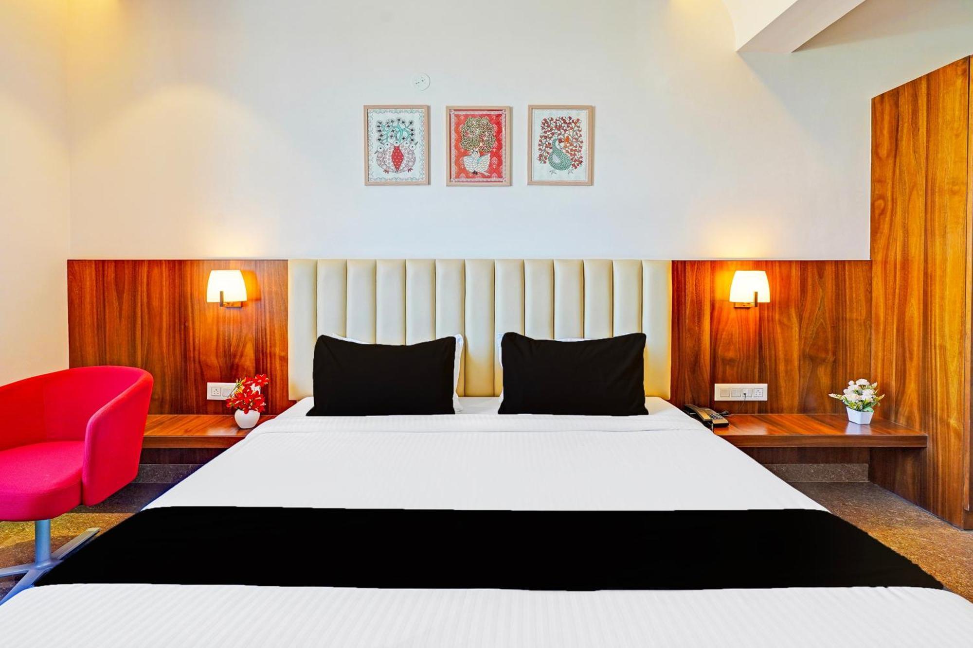 Super Townhouse Oak Electronic City Formerly Hotel Trubell Kammasandra ภายนอก รูปภาพ