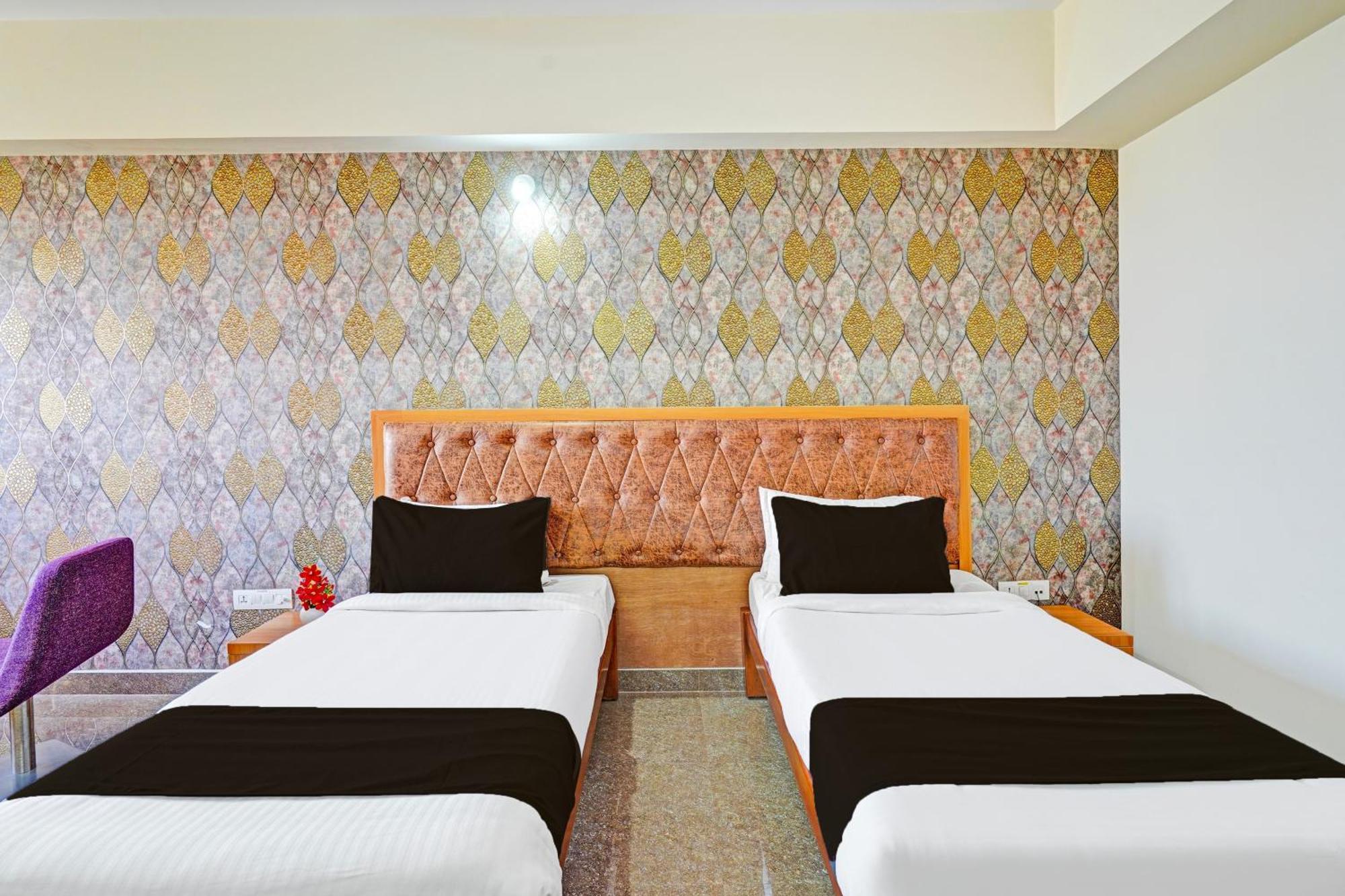 Super Townhouse Oak Electronic City Formerly Hotel Trubell Kammasandra ภายนอก รูปภาพ
