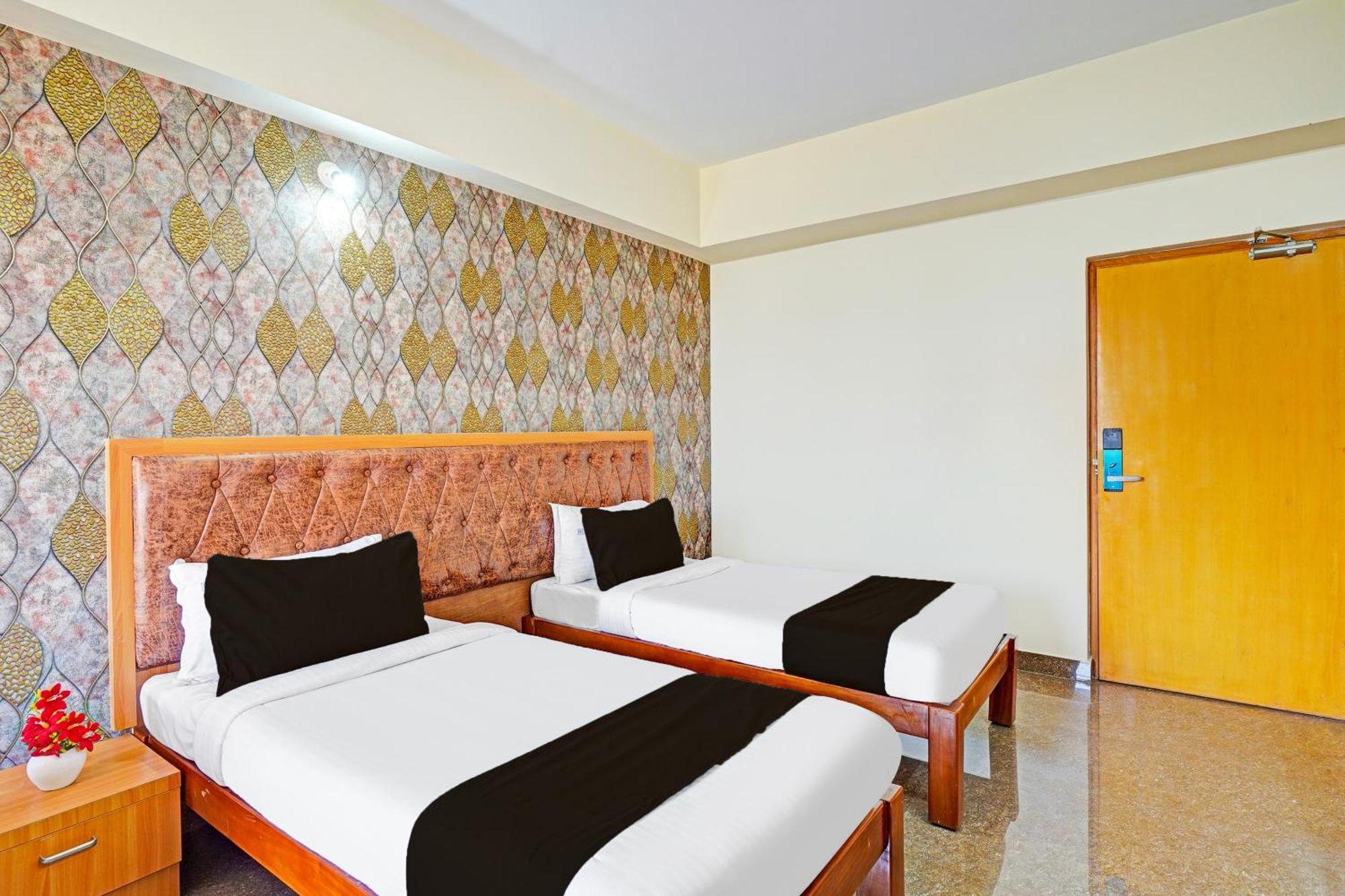 Super Townhouse Oak Electronic City Formerly Hotel Trubell Kammasandra ภายนอก รูปภาพ