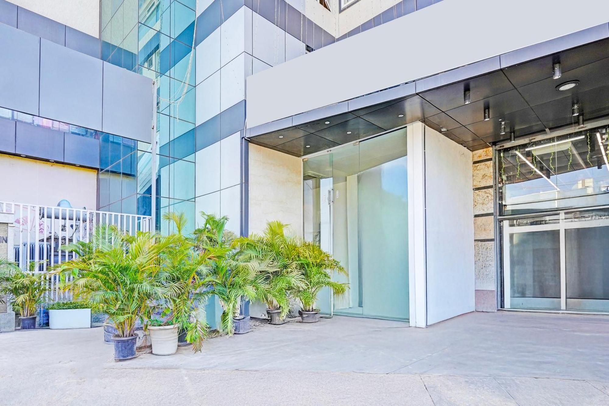 Super Townhouse Oak Electronic City Formerly Hotel Trubell Kammasandra ภายนอก รูปภาพ