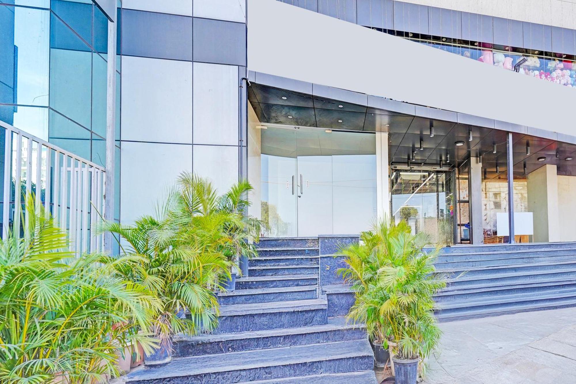 Super Townhouse Oak Electronic City Formerly Hotel Trubell Kammasandra ภายนอก รูปภาพ